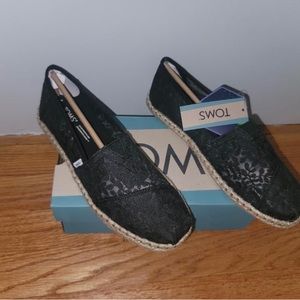Toms